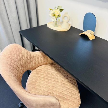 Elbapartment 29 Qm Mit Eigenem Badezimmer Hamburg Kültér fotó